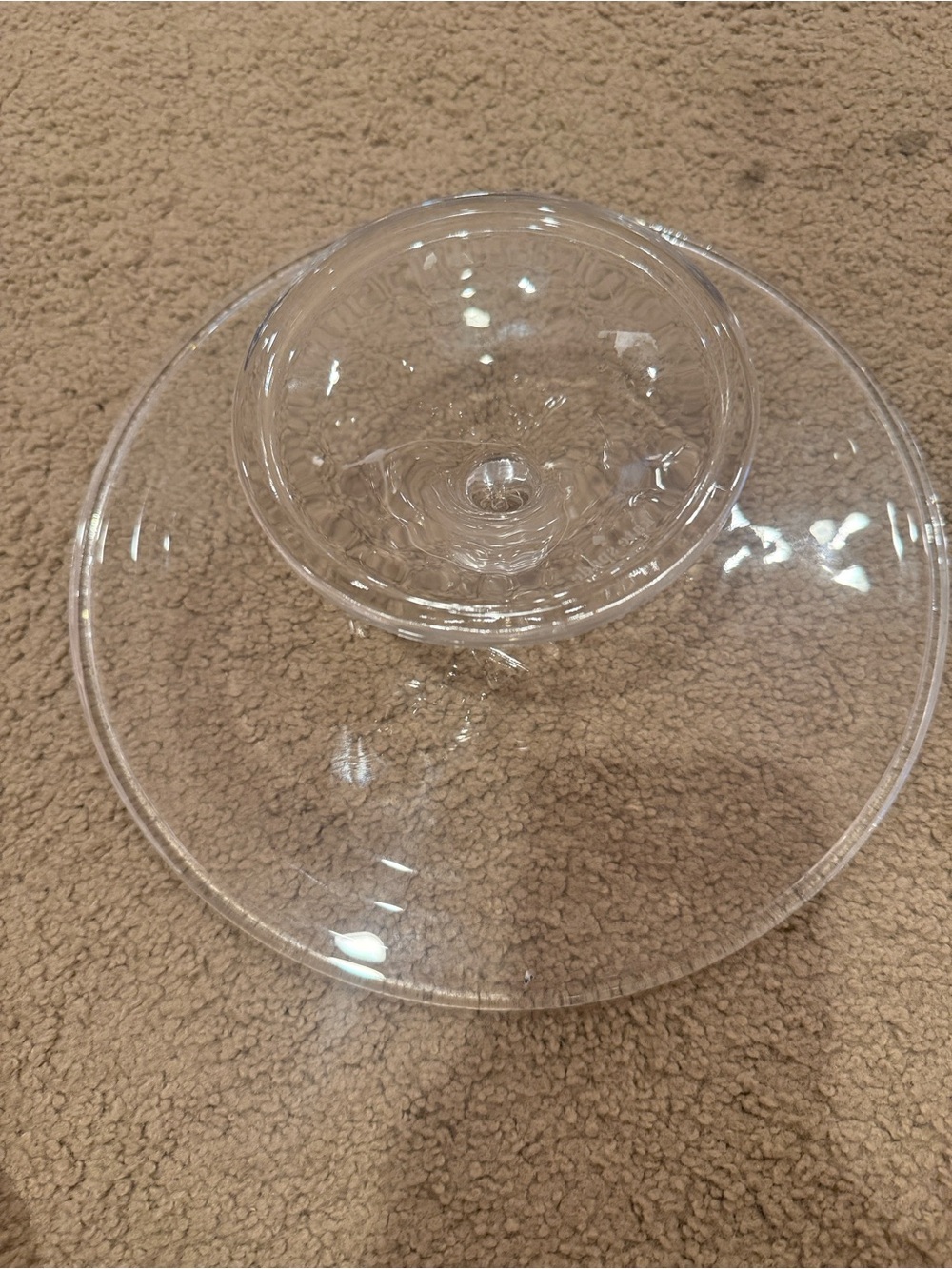kate spade Clear Glass Cake stand with Embossed "Eat Cake for Breakfast" - Picture 3 of 5